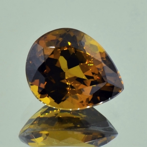 Granat Grossular Tropfen gelblich-braun 5,68 ct