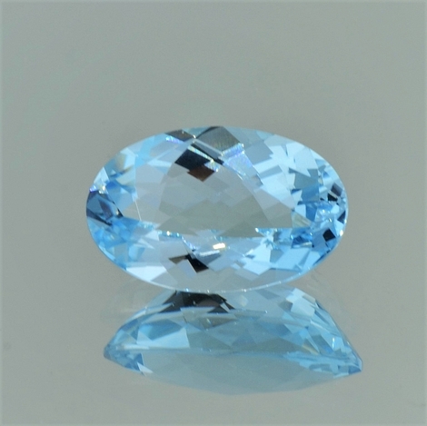 Aquamarine oval light blue 9.01 ct