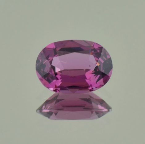 Spinel oval purplish pink 4.39 ct