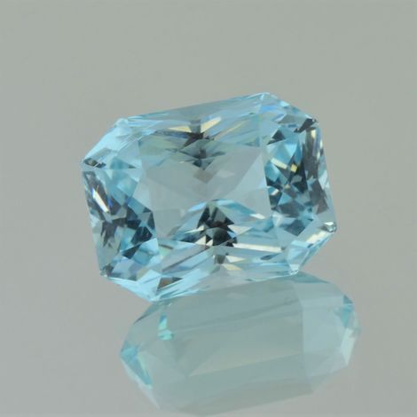 Aquamarine octagon-princess light blue unheated 18.91 ct