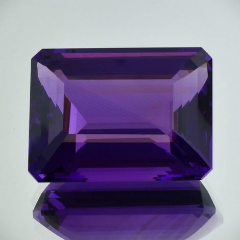 Amethyst octagon intense violet 71.81 ct
