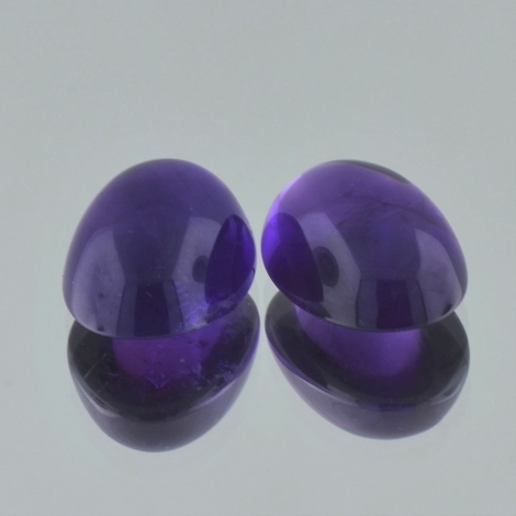 Amethyst Pair cabochon oval violet 19.93ct