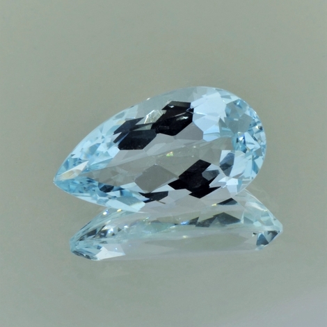 Aquamarine pear light blue 13.37 ct