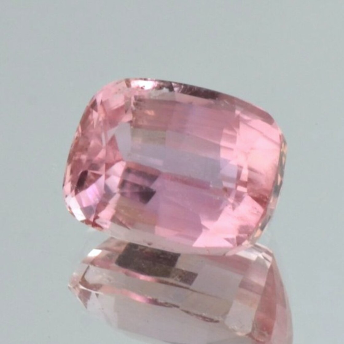 Topaz cushion pink untreated 22.10 ct.