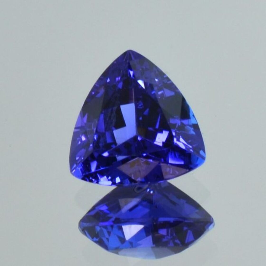 Tansanit Trillion intensives Blau 3,58 ct.