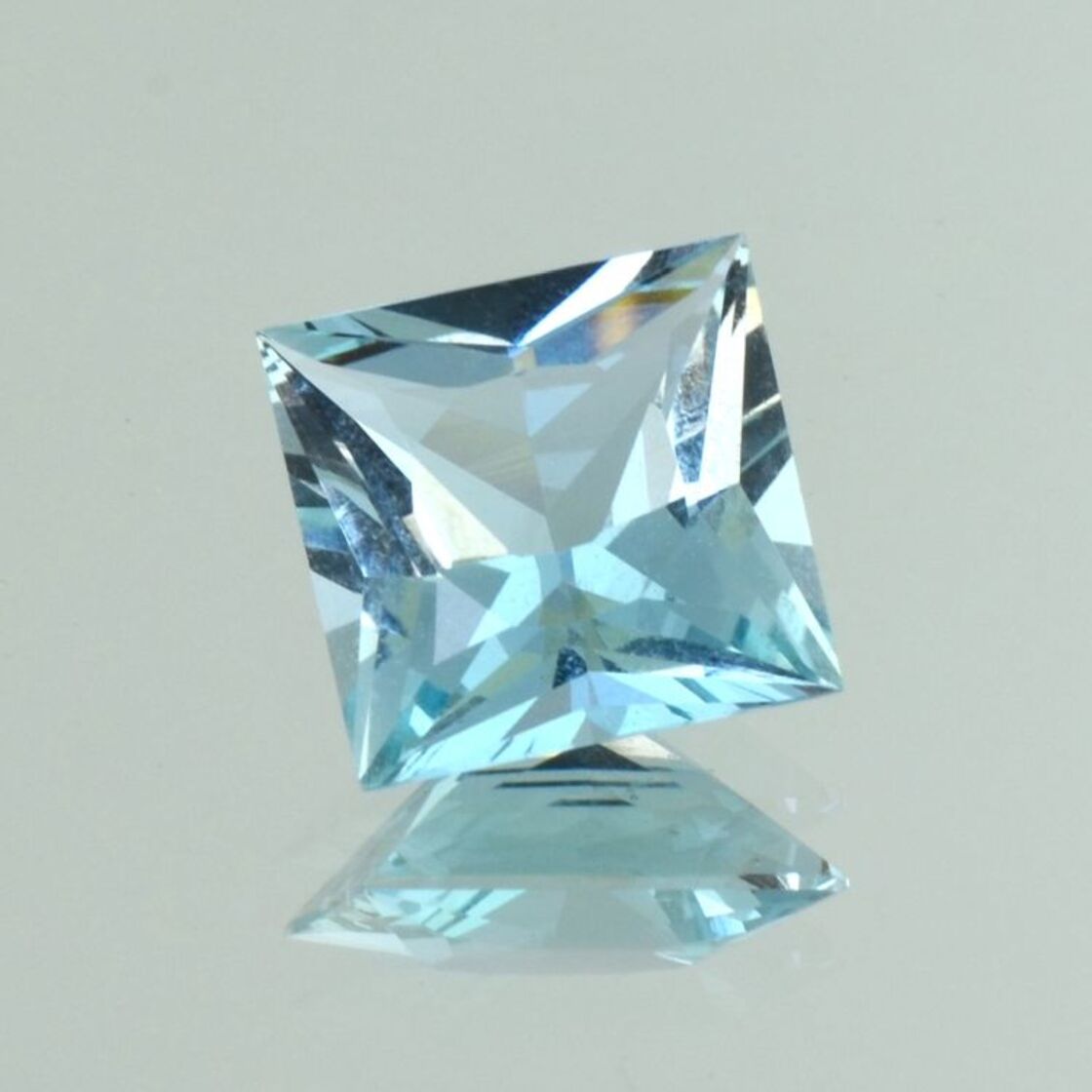 Aquamarin princess hellblau 7,30 ct