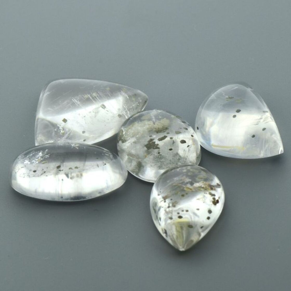 Pyrite-Quarz Lot cabochons colorless 110.56 ct.