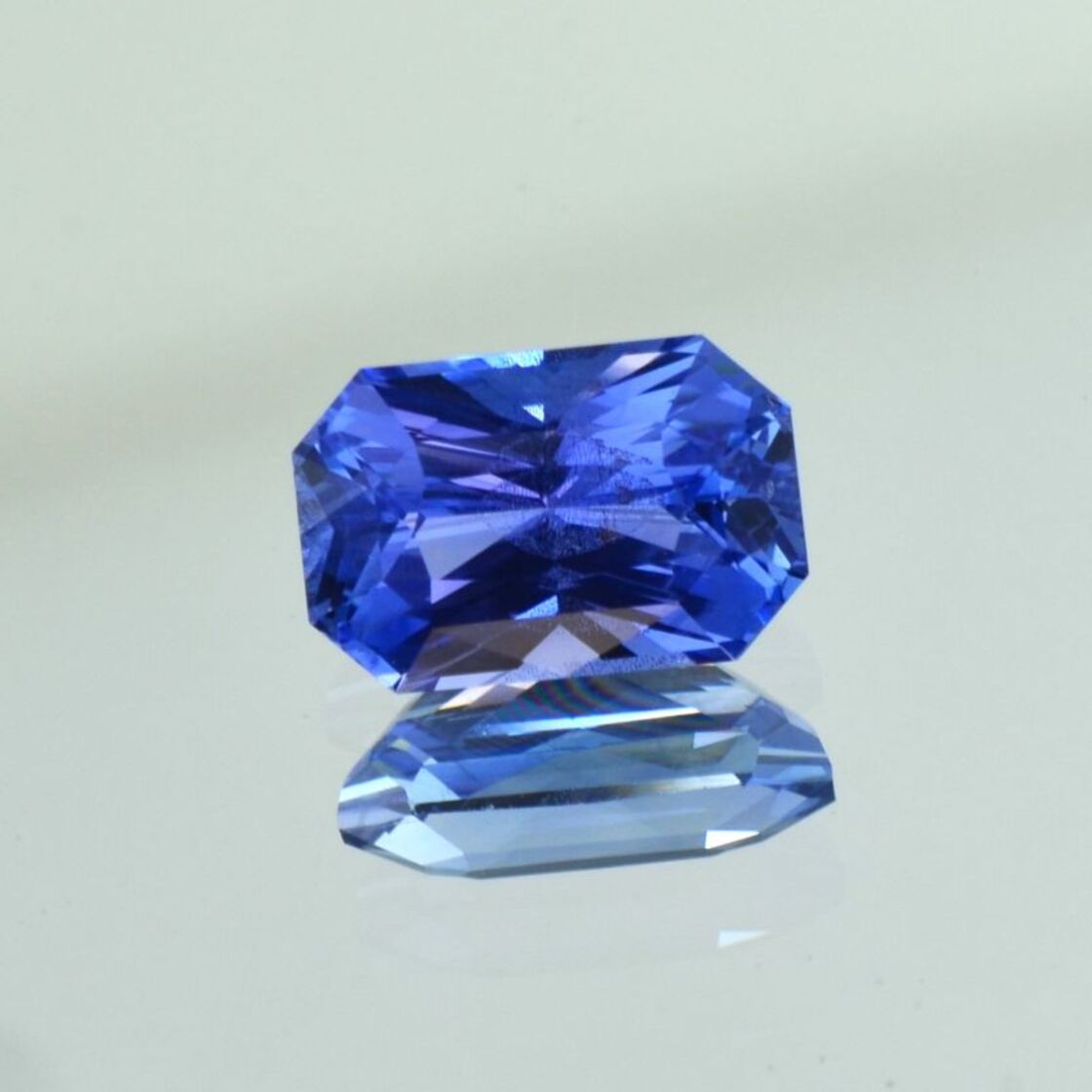 Saphir octagon-princess blau ungebrannt 3,04 ct.