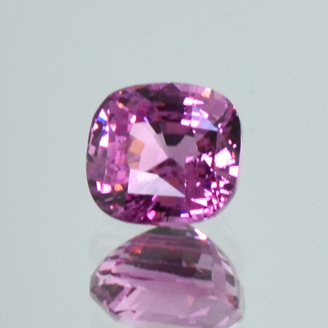 Spinell antik pink-rosa 3,08 ct.