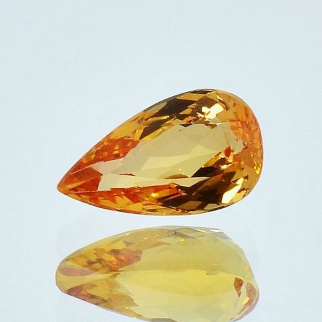 imperial Topaz pear orange 3.92 ct