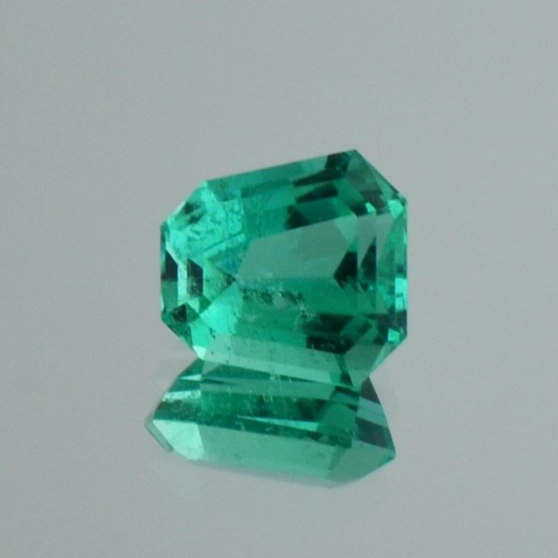 Emerald fantasy green untreated 1.15 ct.