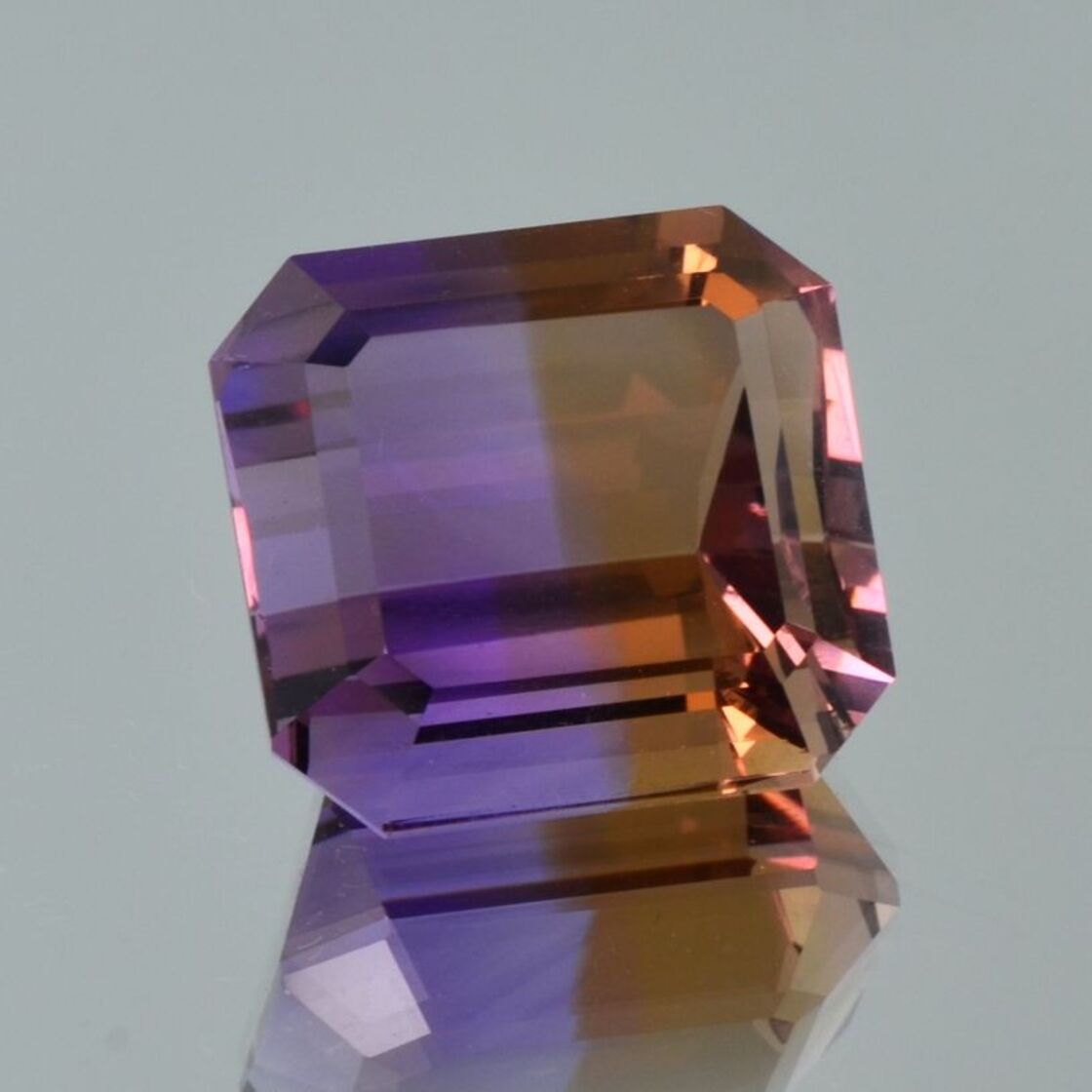 Ametrin octagon 37,23 ct.