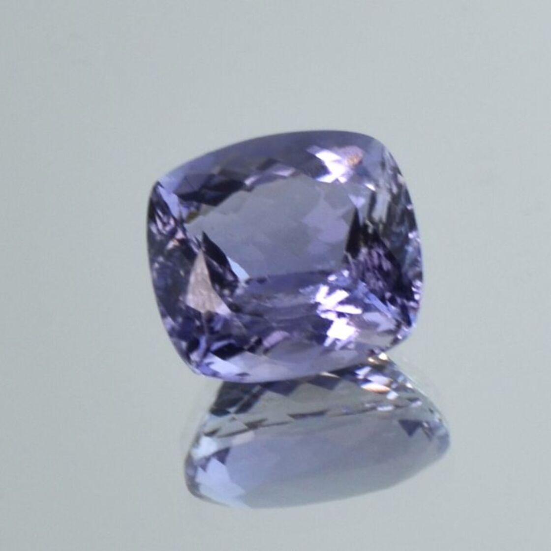 Iolite cushion blue untreated 4.82 ct