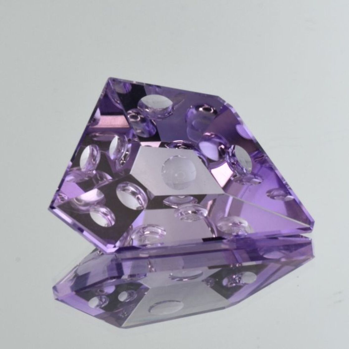 Amethyst Design-Fantasy lila 46,92 ct.