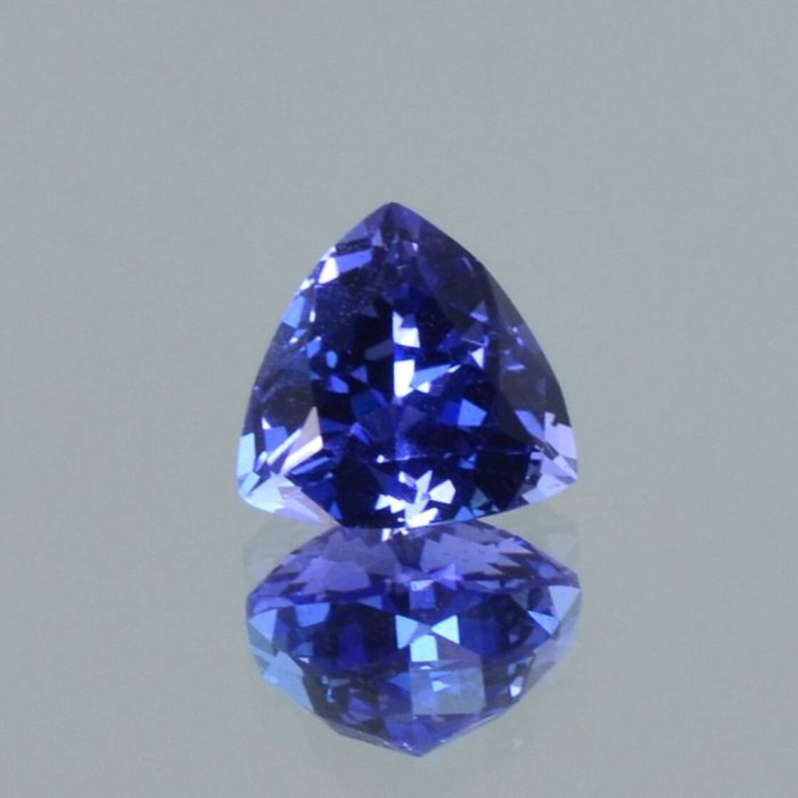 Tansanit Trillion blau 1,19 ct.