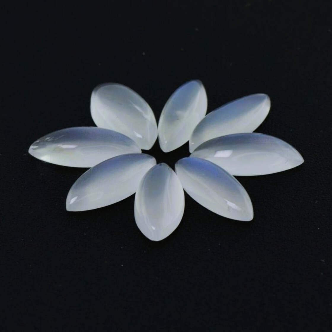 Moonstone Lot marquise cabochons bläulich-weiss 15.93 ct