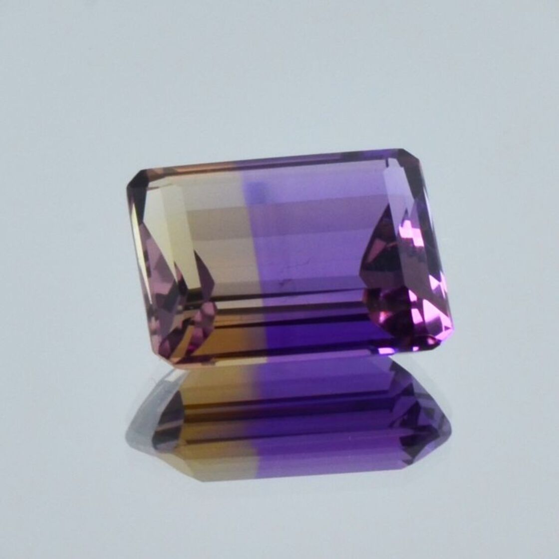 Ametrine octagon violett+gelb 18.98 ct.
