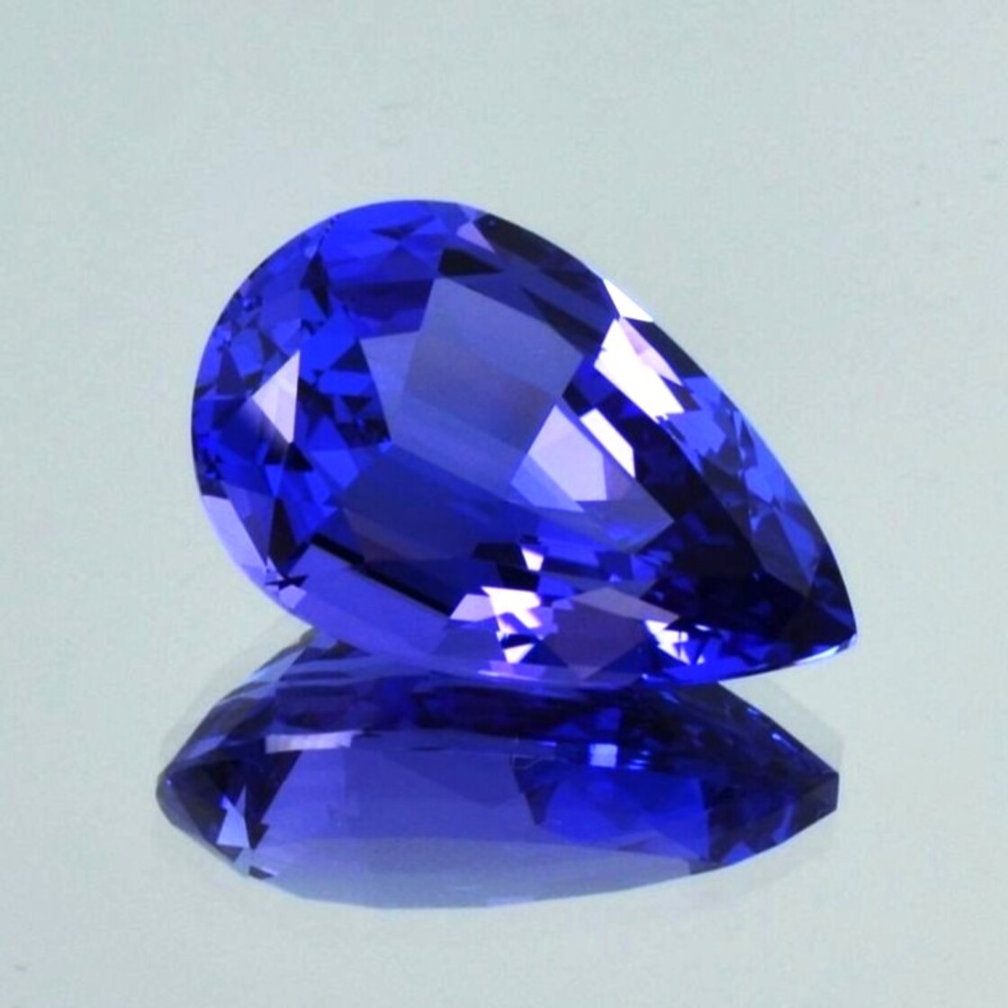 Tanzanite pear intense blue 15.51 ct.