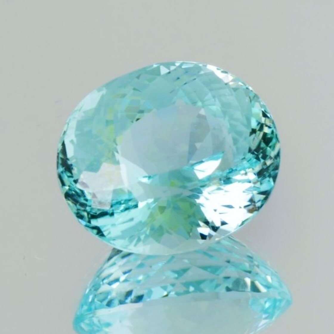 paraiba Tourmaline oval greenish light blue 16.23 ct.