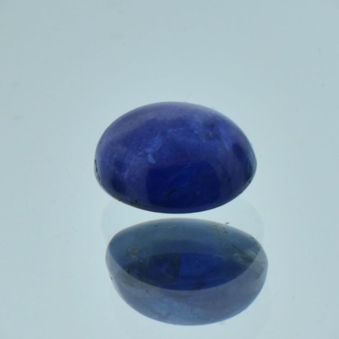 Sapphire cabochon oval blue 6.80 ct.