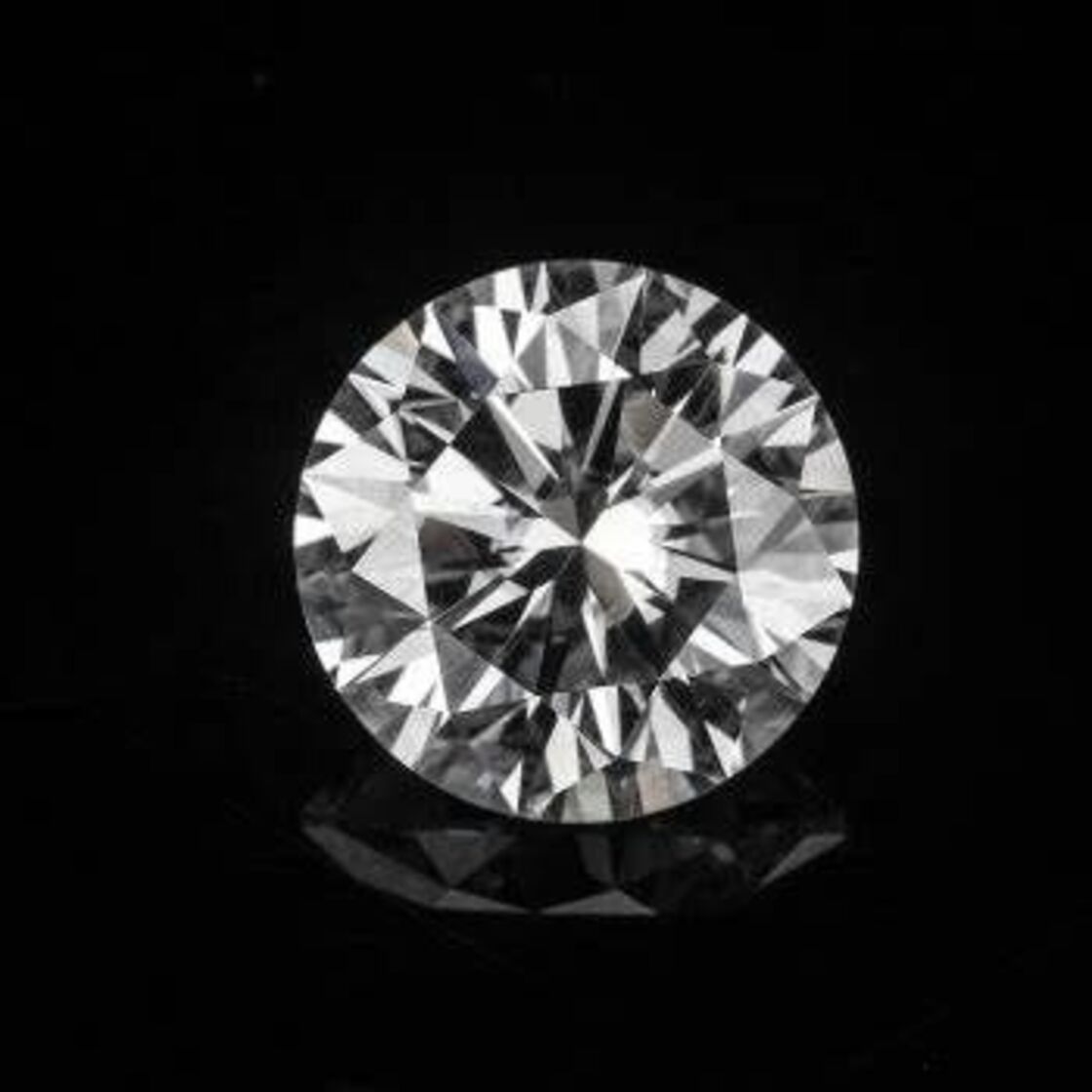 Diamond round brilliant feines white vs1