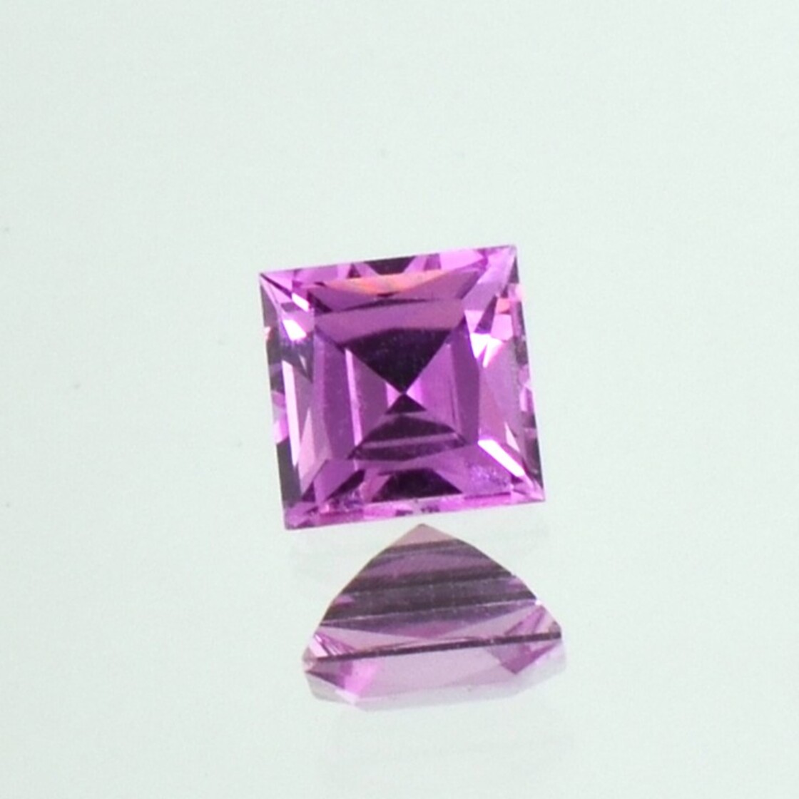 Sapphire square vivid pink 0.87 ct.