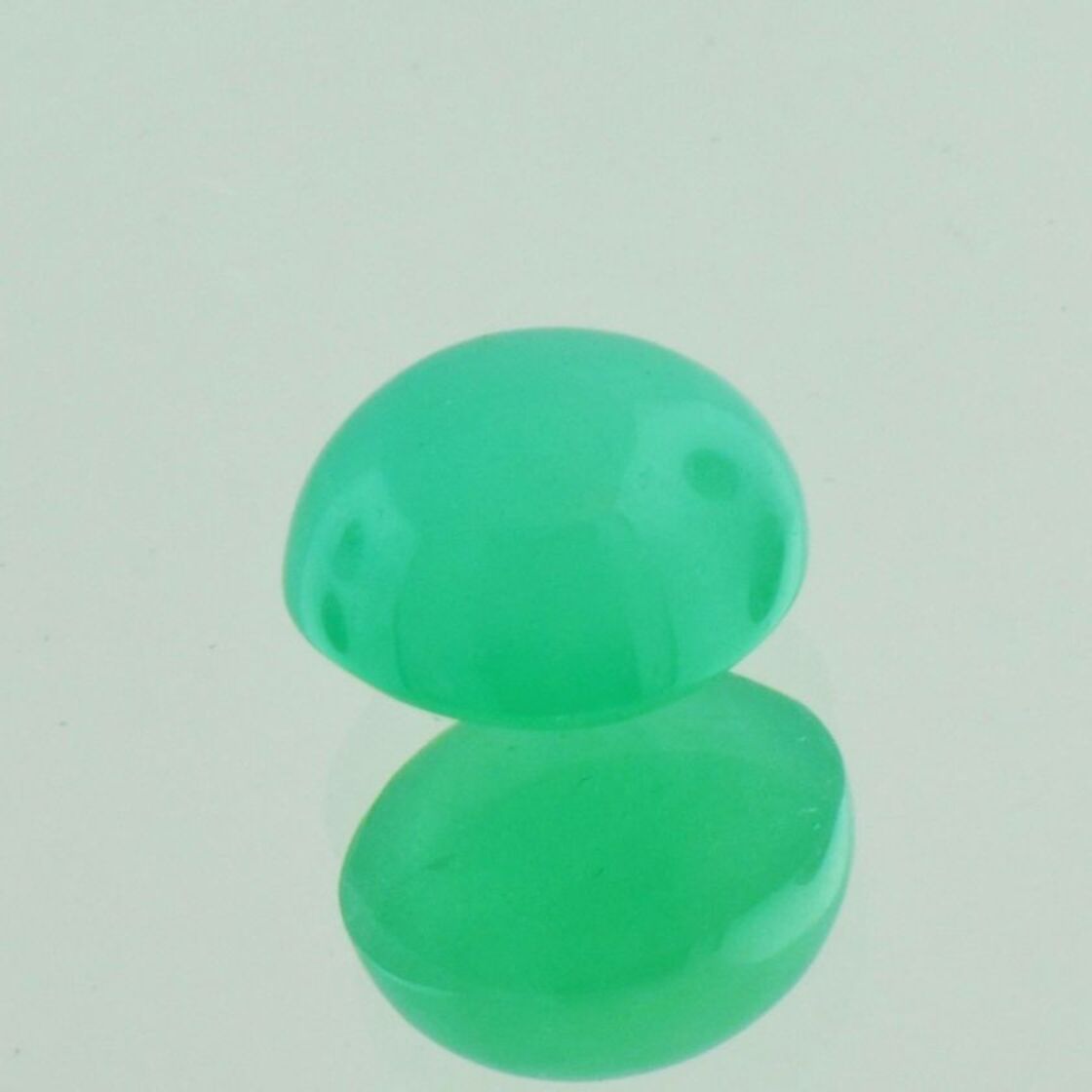 Smaragd Cabochon oval grün 7,37 ct