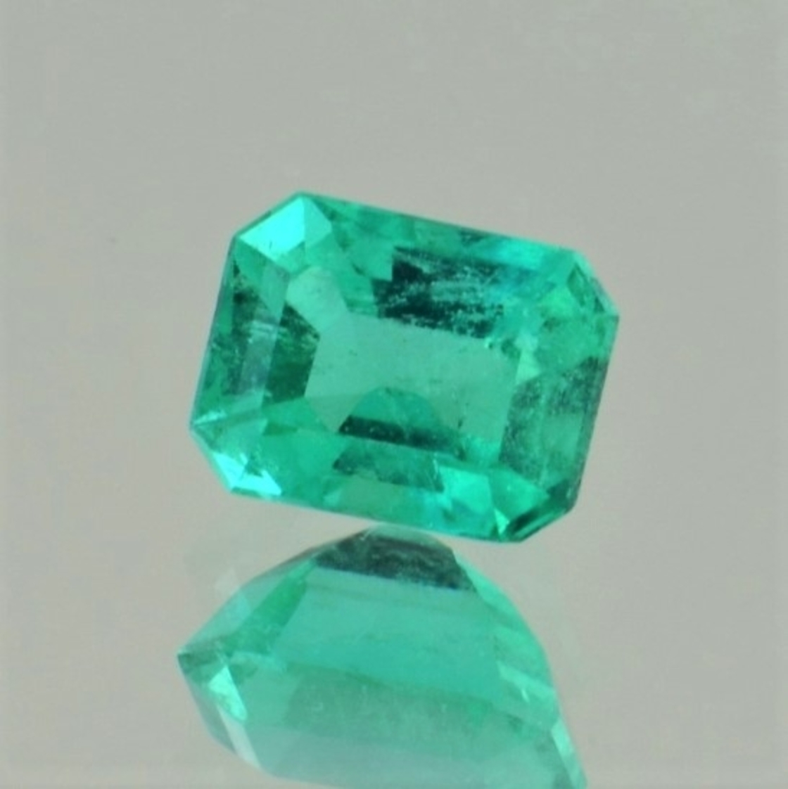 Smaragd octagon grün 1,44 ct