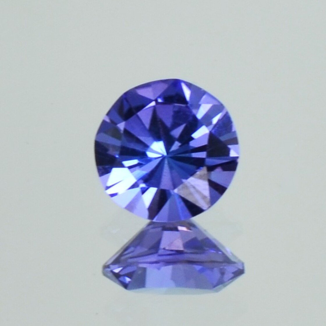 Tanzanite round blue 1.51 ct.