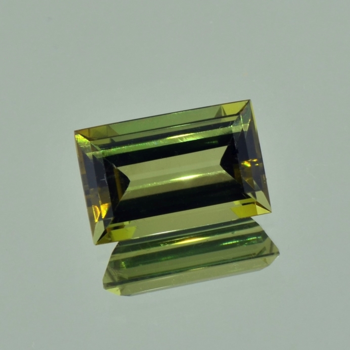 Tourmaline Baguette yellow green 5.60 ct