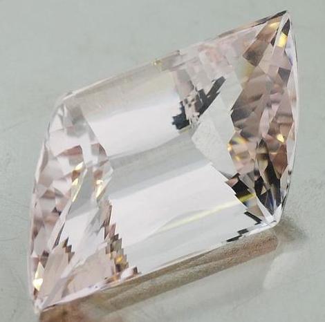Morganit Freiform 16,35 ct Morganit Freiform 16,35 ct