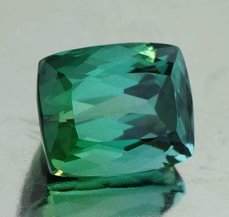 Tourmaline cushion bluish green 9.18 ct Tourmaline cushion bluish green 9.18 ct