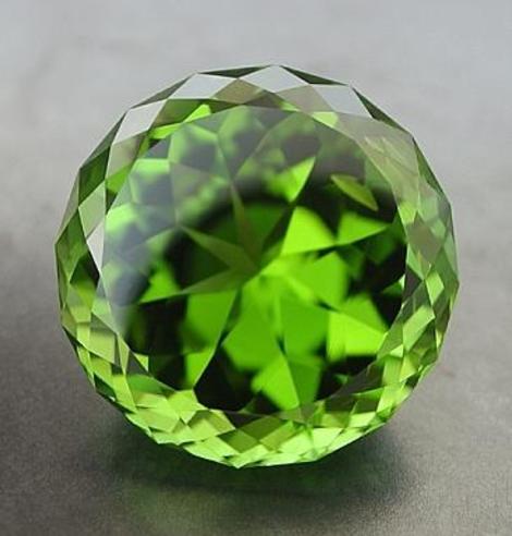 Peridot round Masterstone 46.12 ct Peridot round Masterstone 46.12 ct