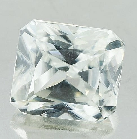 Zircon Octagon-Princess colorless 13.74 ct Zircon Octagon-Princess colorless 13.74 ct