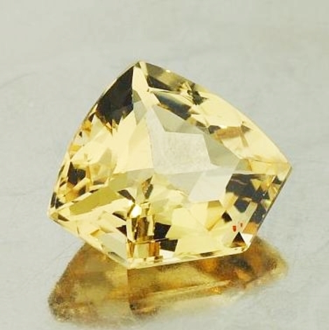 Golden Beryl fantasy 7.60 ct Golden Beryl fantasy 7.60 ct