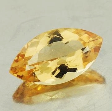 Goldberyll, Navette facettiert (8,14 ct.) aus Brasilien (Minas Gerais) Goldberyll, Navette facettiert (8,14 ct.) aus Brasilien (Minas Gerais)