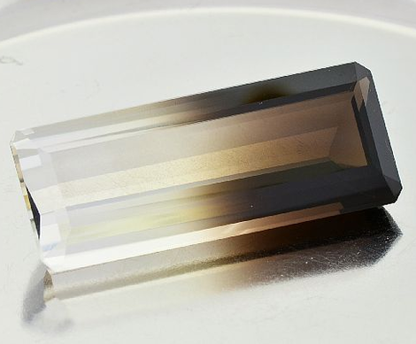 Bicolor Quartz Octagon 49.03 ct Bicolor Quartz Octagon 49.03 ct