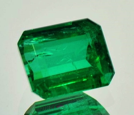 Smaragd, Achteck facettiert (1,88 ct.) aus Kolumbien Smaragd, Achteck facettiert (1,88 ct.) aus Kolumbien