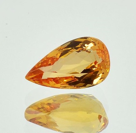 Imperial-Topas Tropfen 3,93 ct