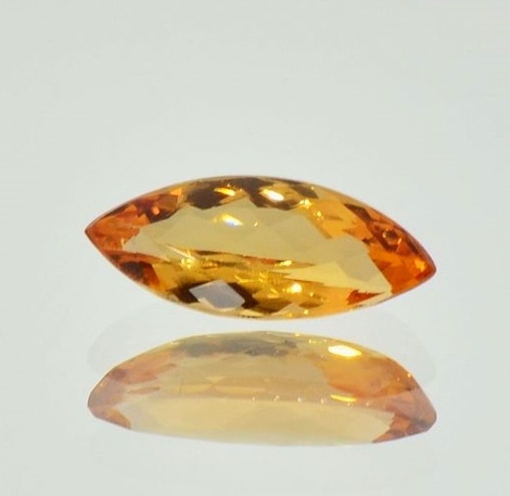 Imperial-Topas, Navette facettiert (3,23 ct.) aus Brasilien (Ouro Preto) Imperial-Topas, Navette facettiert (3,23 ct.) aus Brasilien (Ouro Preto)