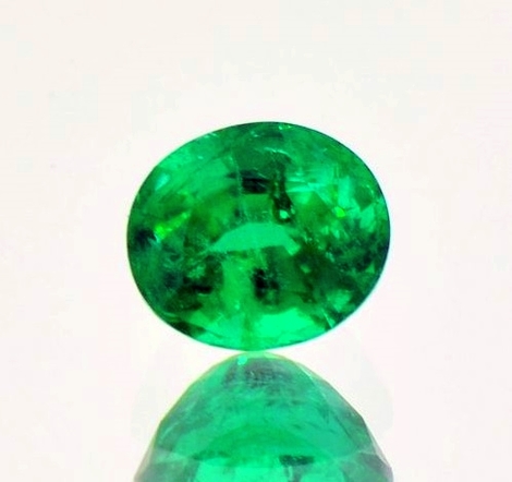 Smaragd, Oval facettiert (1,23 ct.) aus Brasilien (Bahia, Campo Formosa) Smaragd, Oval facettiert (1,23 ct.) aus Brasilien (Bahia, Campo Formosa)