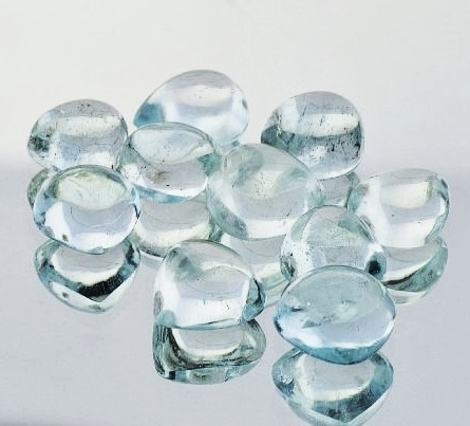 Aquamarin Lot, Tropfen Cabochon (21,06 ct.) aus Brasilien Aquamarin Lot, Tropfen Cabochon (21,06 ct.) aus Brasilien