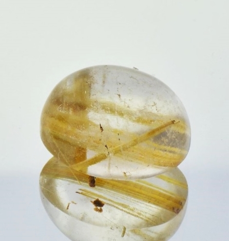 Rutilquarz, Oval Cabochon (13,28 ct.) aus Brasilien Rutilquarz, Oval Cabochon (13,28 ct.) aus Brasilien
