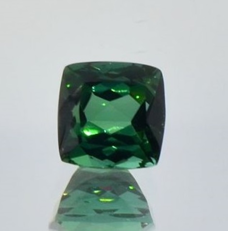 Verdelith, Antikquadrat facettiert (1,99 ct.) aus Brasilien Verdelith, Antikquadrat facettiert (1,99 ct.) aus Brasilien