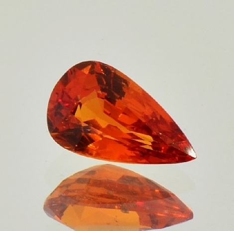 Mandarin-Granat Tropfen 2,68 ct Mandarin-Granat Tropfen 2,68 ct