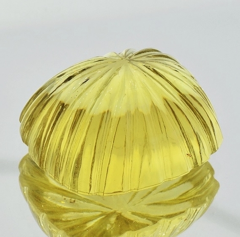 Lemonquarz, Antik Cabochon (graviert) (30,80 ct.) aus Brasilien (Rio Grande do Sul) Lemonquarz, Antik Cabochon (graviert) (30,80 ct.) aus Brasilien (Rio Grande do Sul)