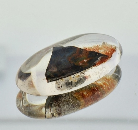Einschluss-Quarz, Oval Cabochon (19,76 ct.) aus Brasilien Einschluss-Quarz, Oval Cabochon (19,76 ct.) aus Brasilien