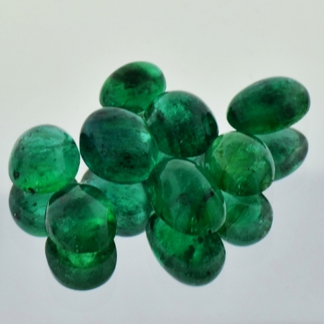 Emerald Lot Cabo oval 15.21 ct Emerald Lot Cabo oval 15.21 ct