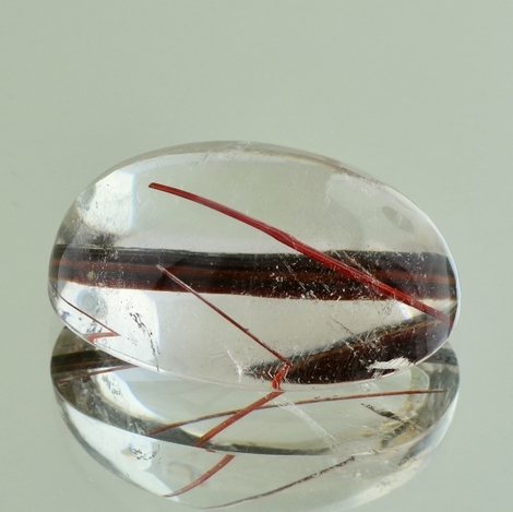 Rutilquarz, Oval Cabochon (44,51 ct.) aus Brasilien Rutilquarz, Oval Cabochon (44,51 ct.) aus Brasilien