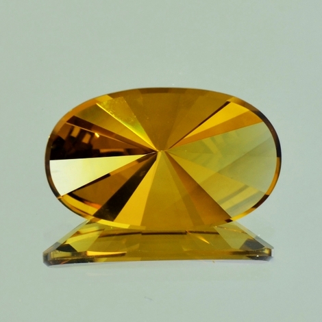 Citrin, Design-Oval facettiert (13,86 ct.) aus Brasilien Citrin, Design-Oval facettiert (13,86 ct.) aus Brasilien